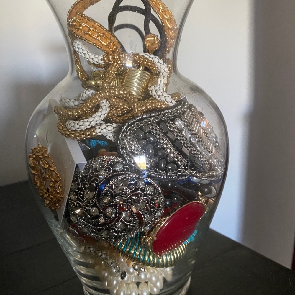 Vintage and retro jewelry jar